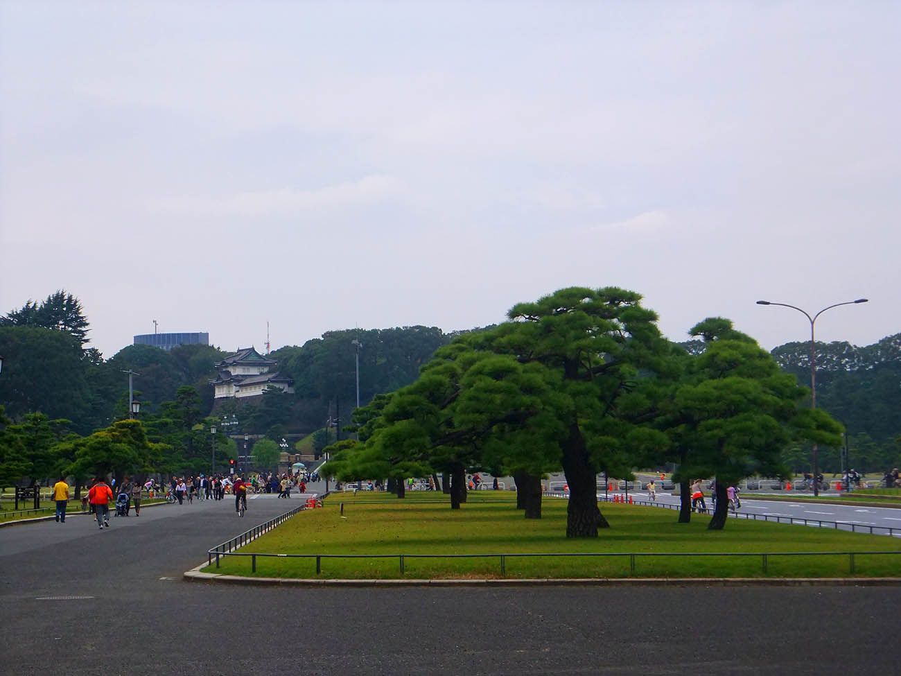 Территория императорского дворца в Токио